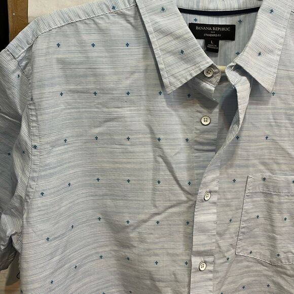 Banana Republic standard fit size L men’s button up shirt. - Picture 2 of 8